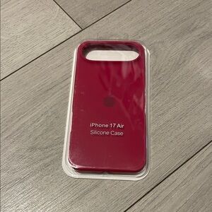 Apple iPhone 17 Air Silicone Case - Crimson